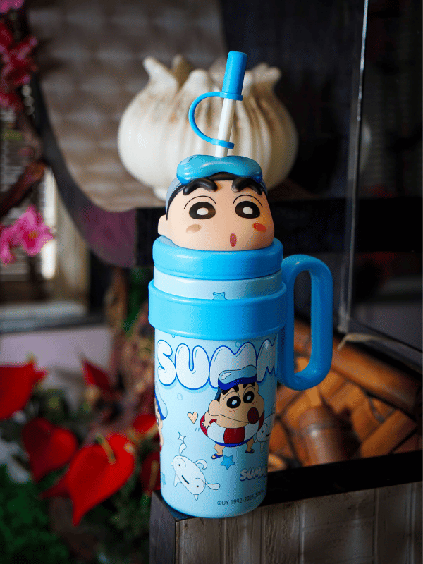 Crayon Shinchan 800ml Ice Cup Tumbler with Handle, Straw & Infuser (Model LK8806) - Image 8