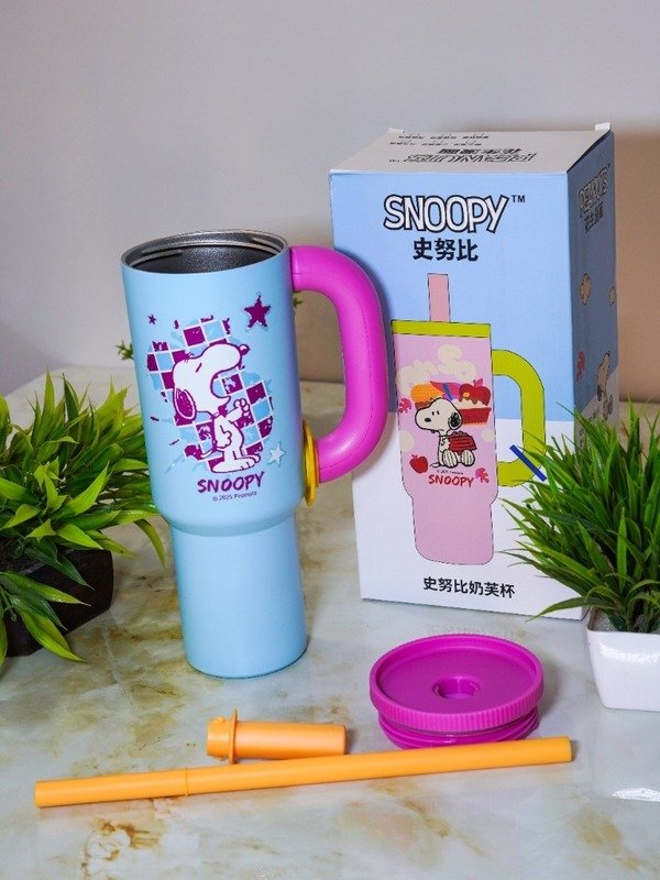 Snoopy 1200ml Ice Cup Tumbler Light Blue Open Showing Stainless Steel Interior and Straw