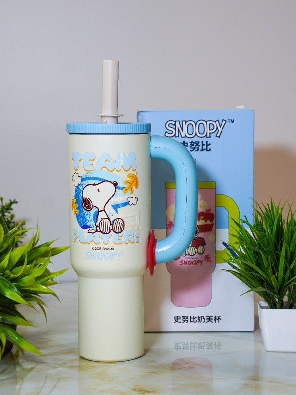 Snoopy Peanuts 1200ml Stainless Steel Ice Cup Tumbler Cream with Light Blue Handle