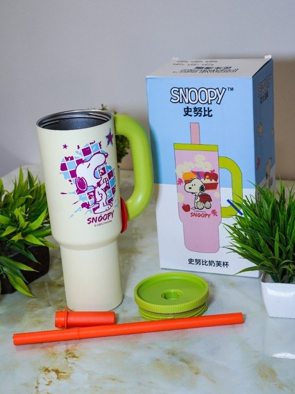 Snoopy 1200ml Ice Cup Tumbler Cream Open Showing Stainless Steel Interior and Straw